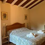 Farm stay Agriturismo Cascina Degli Ulivi *